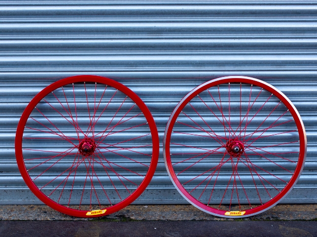 Picture of Velocity Deep V Wheelset - Red