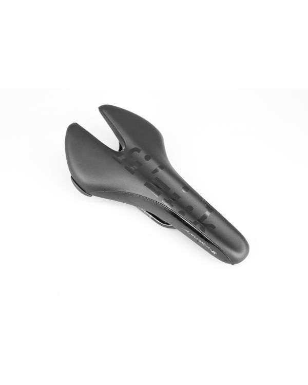 Fizik Ardea Versus Saddle
